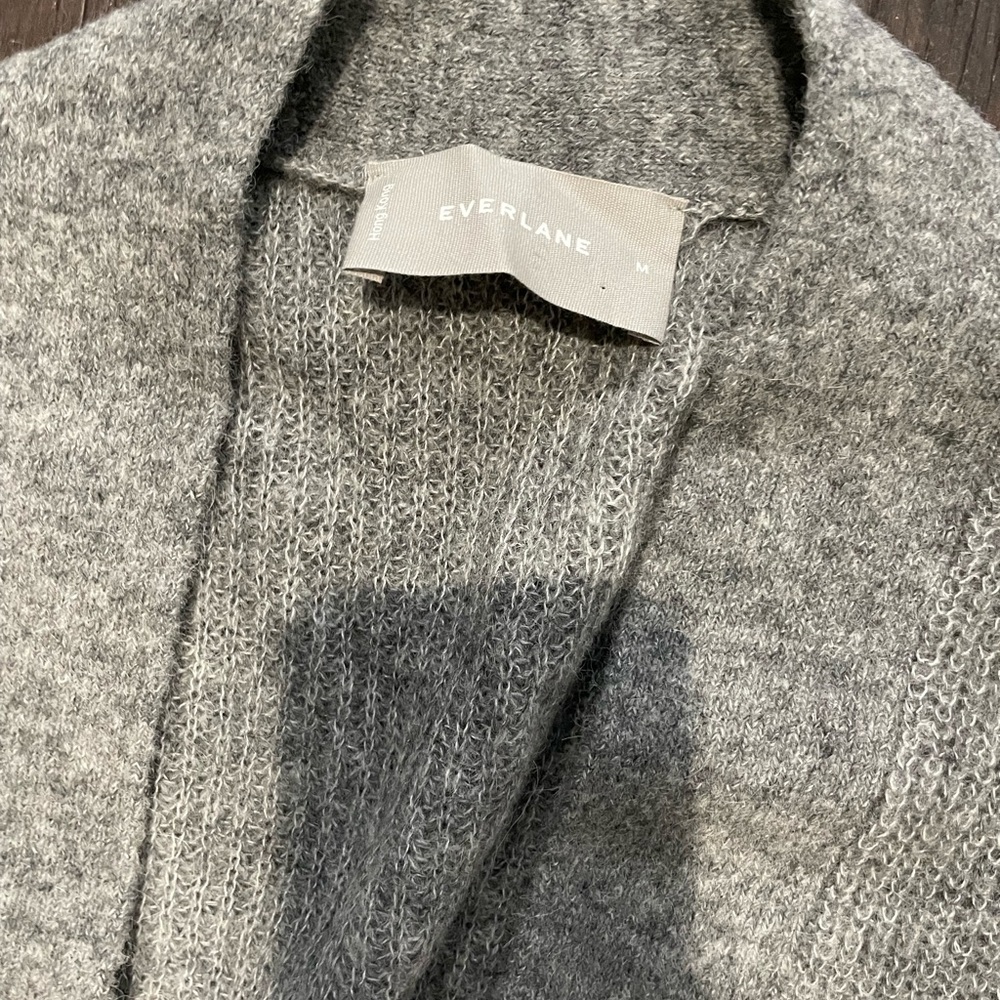 Everlane sweater - Picture 2 of 3